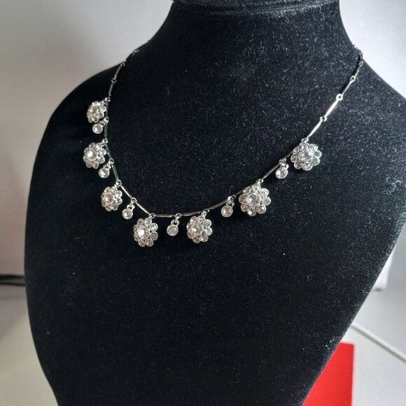 NWT Monet Adjustable Silver tone Floral Necklace - Picture 2 of 9